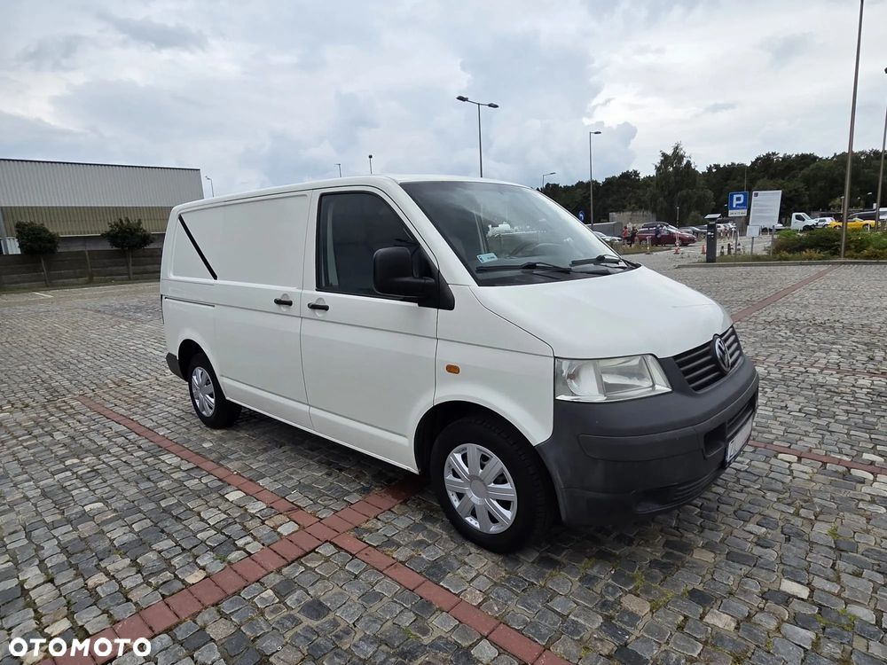 Volkswagen Transporter - 2