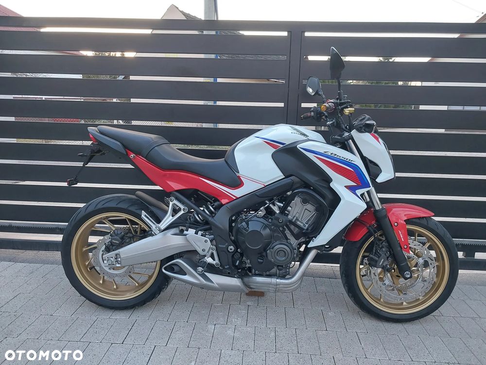Honda CB - 1