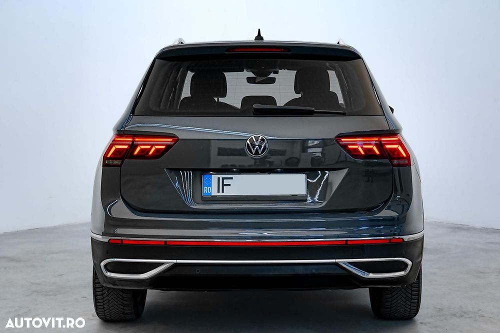 Volkswagen Tiguan - 2