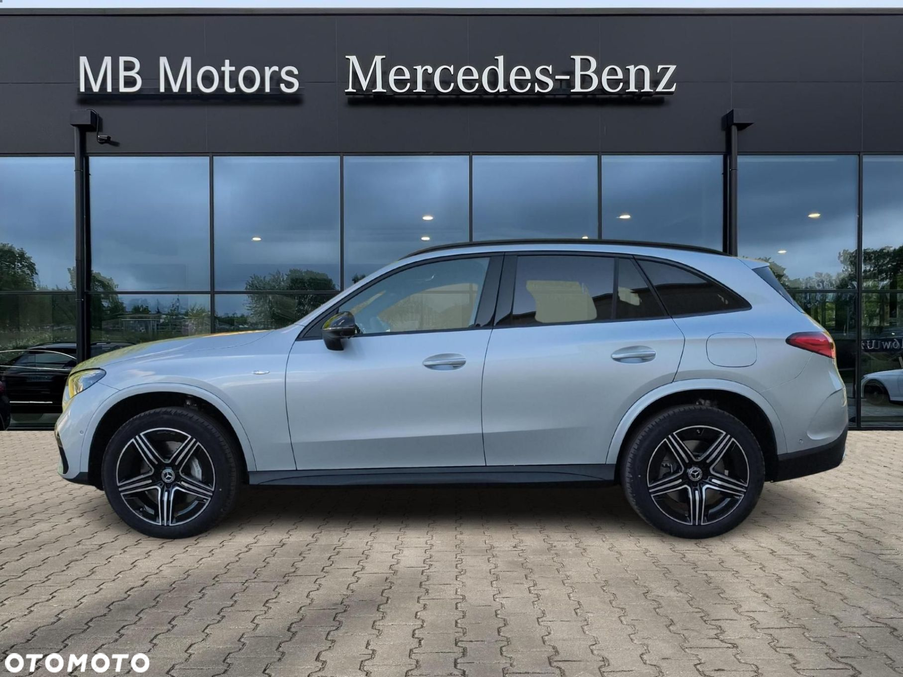 Mercedes-Benz GLC - 4