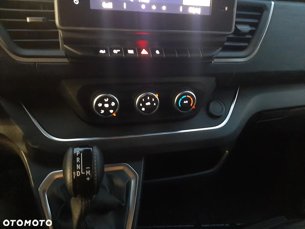 Renault Trafic 2.0 dCi EDC - 31