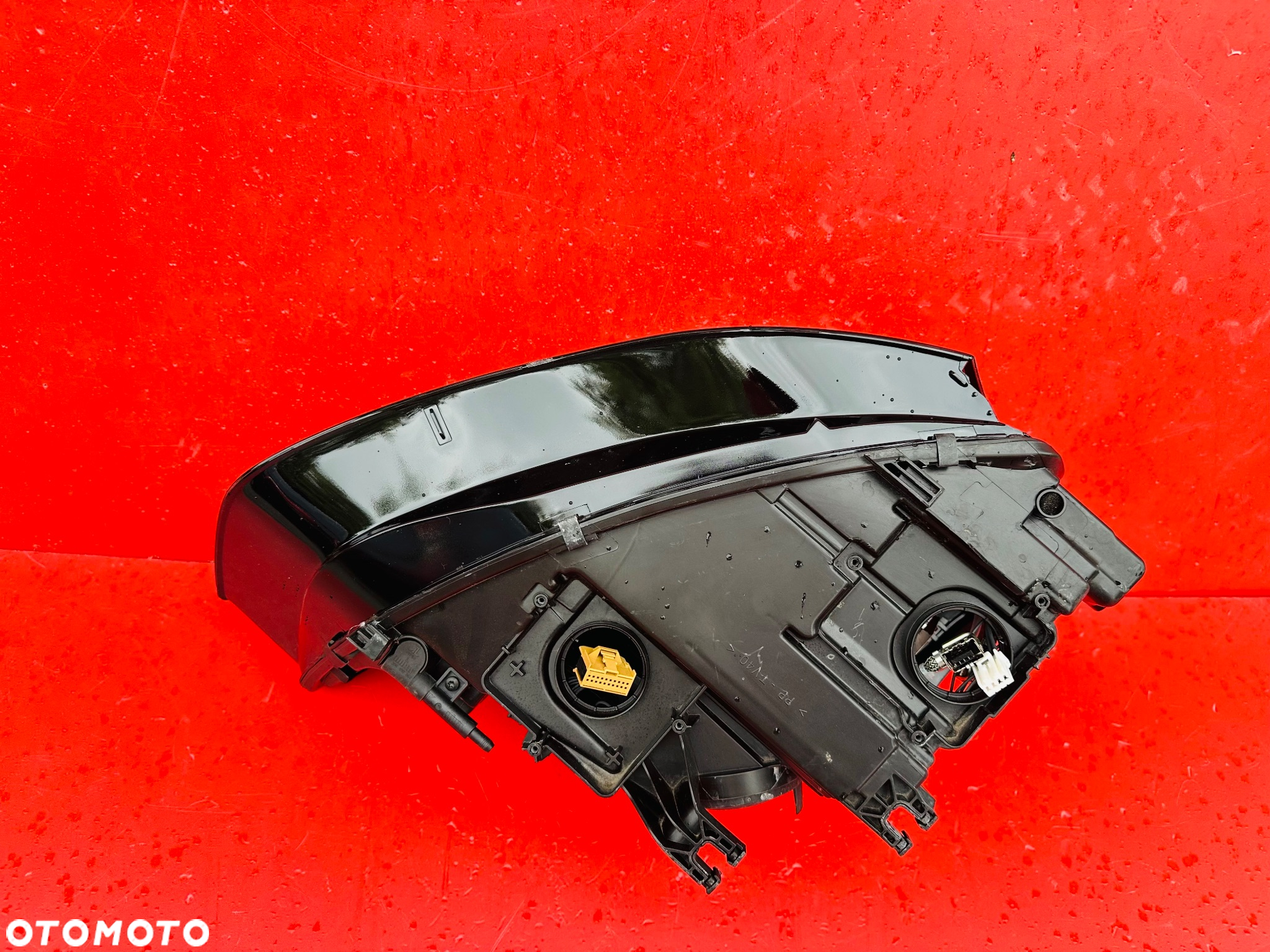 LAMPA LEWA AUDI A4 B8 LIFT LED BI XENON NIE SKRETNA  8K0941043C - 8