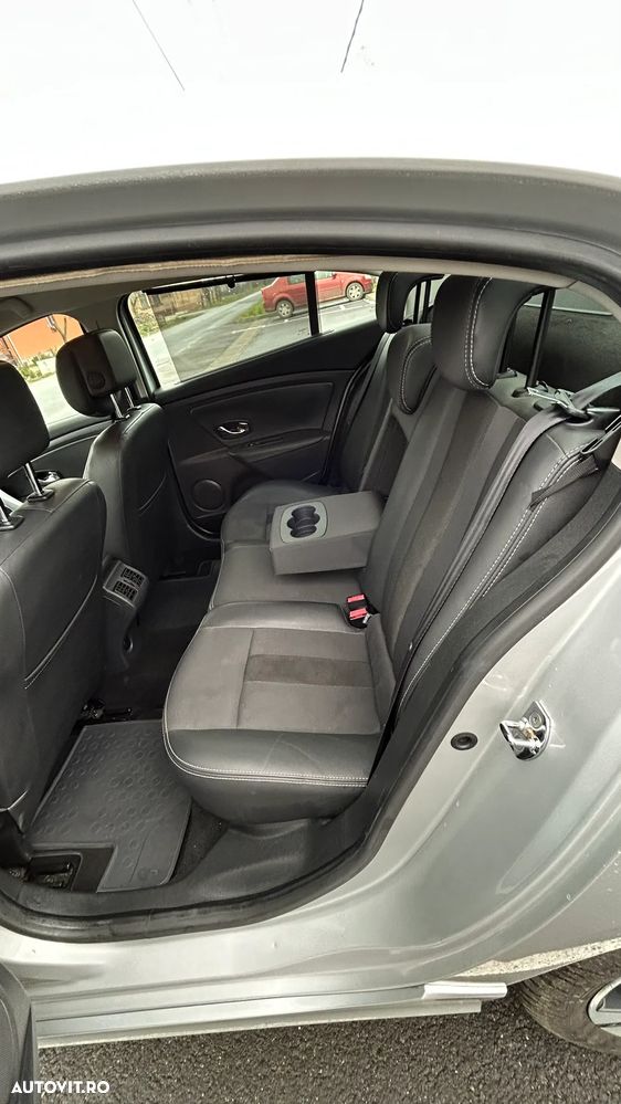 Renault Fluence dCi 110 FAP Sportway - 10