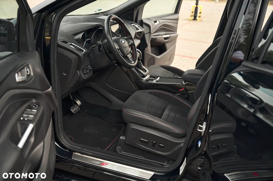 Ford Kuga 2.0 TDCi AWD ST-Line Black - 21