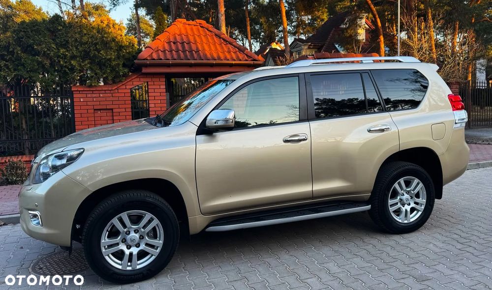 Toyota Land Cruiser 3.0 D-4D Automatik Executive - 29