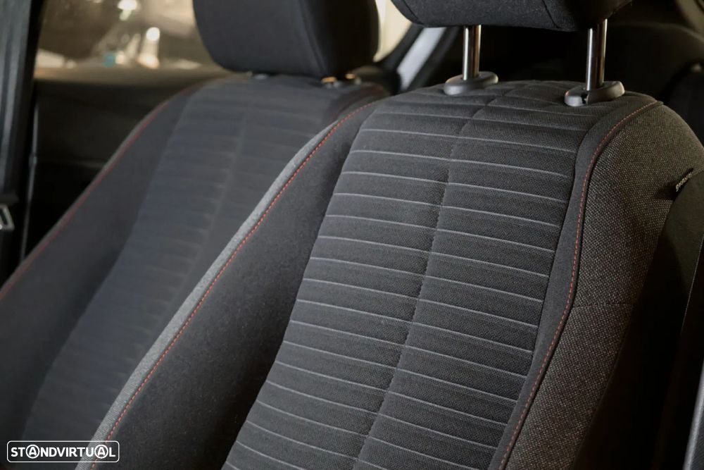 Peugeot 208 1.2 PureTech Active Pack - 14