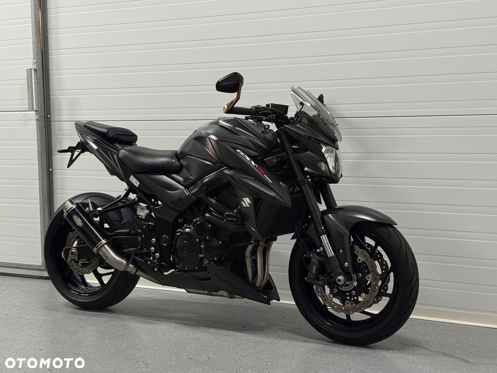 Suzuki GSX - 1