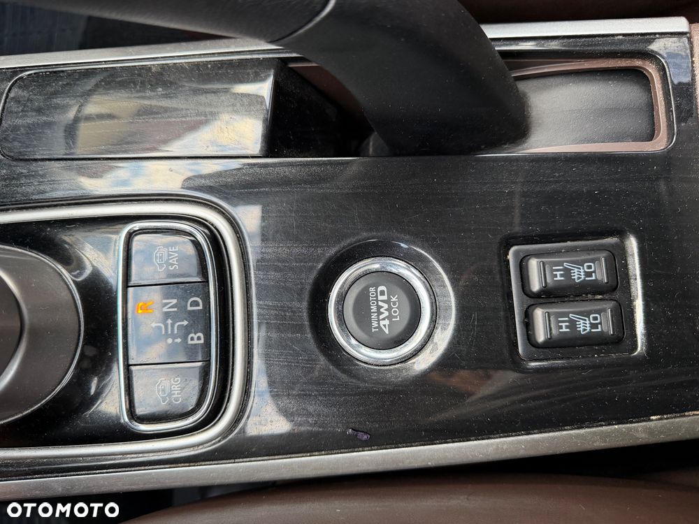 Mitsubishi Outlander Intense + - 9