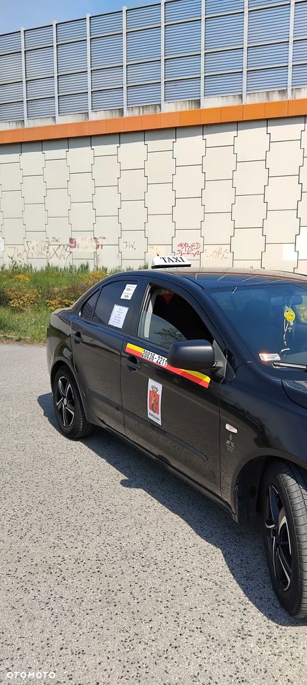 Mitsubishi Lancer 1.6 Inform - 4