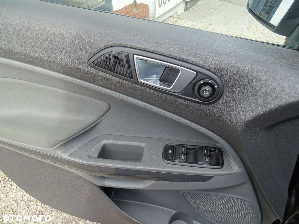 Ford EcoSport - 17