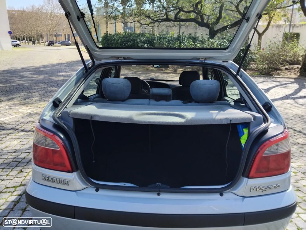 Renault Mégane 1.4 16V Dynamique - 15