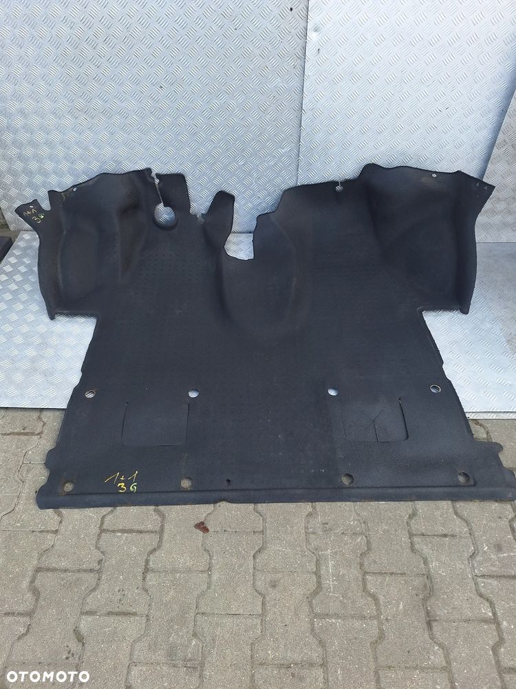 WYKŁADZINA PODŁOGA PRZÓD KABINY - VW TRANSPORTER T5 1+1 - 1