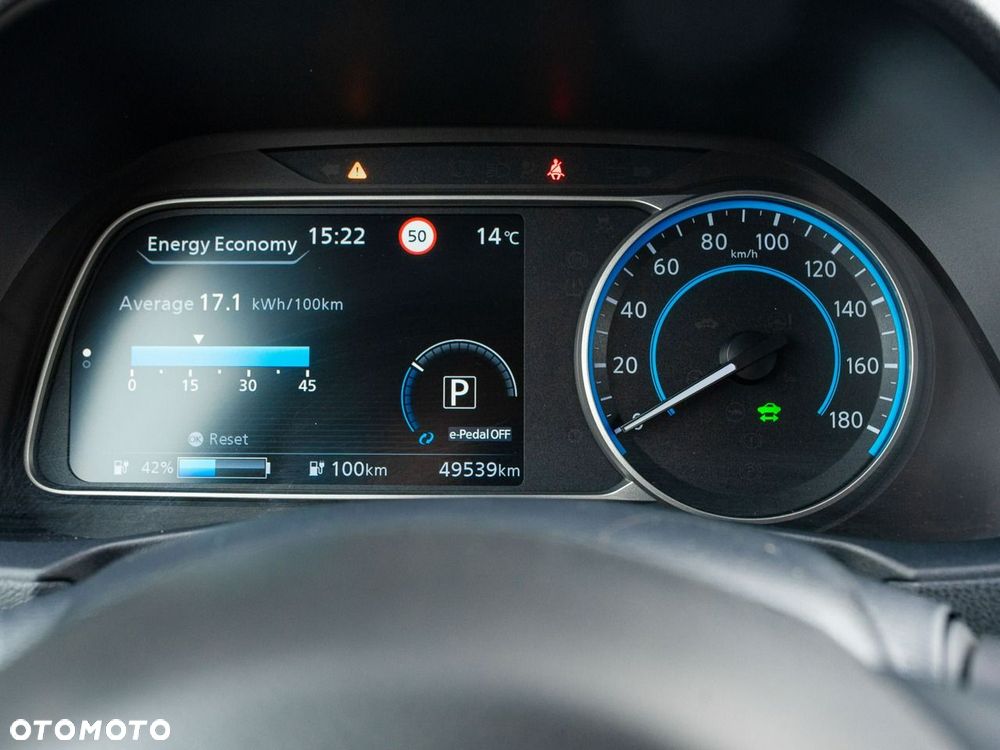 Nissan Leaf - 12