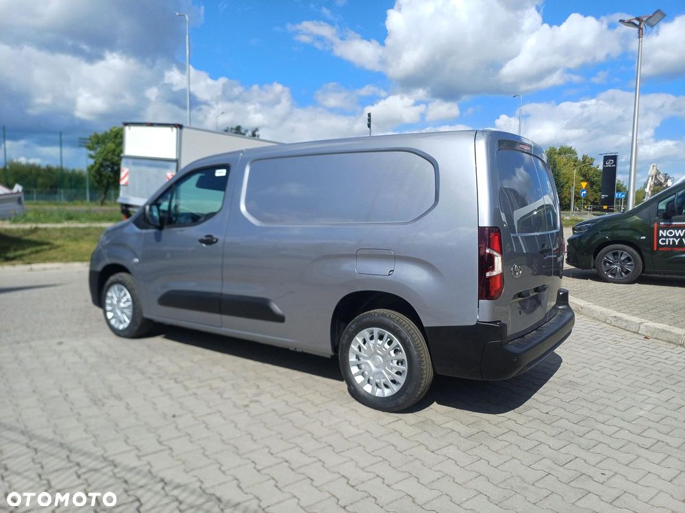 Toyota Proace City - 7