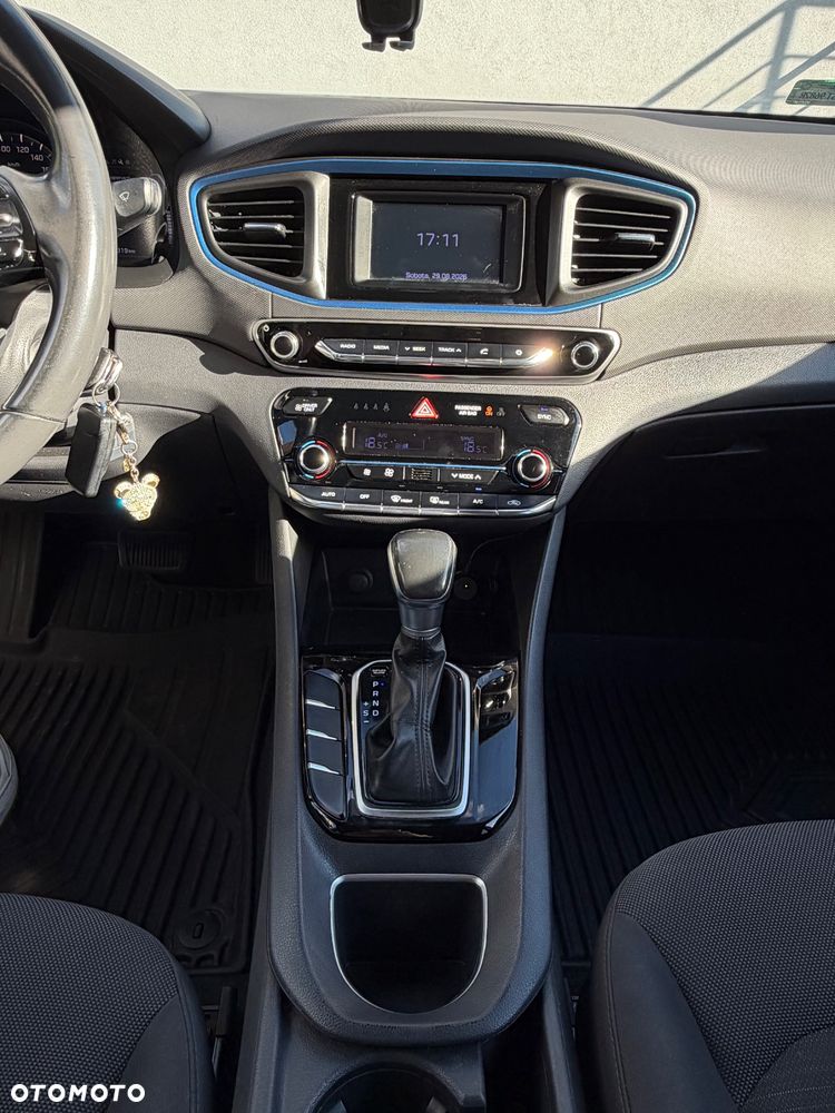 Hyundai IONIQ hybrid Premium - 8