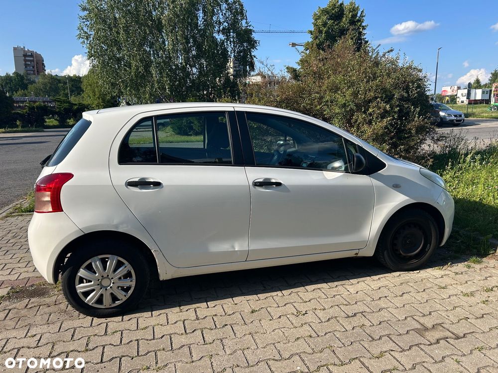 Toyota Yaris 1.0 Luna - 6