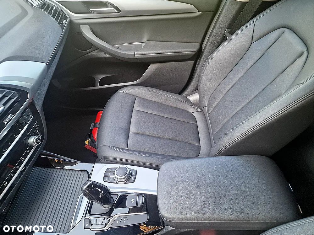 BMW X3 xDrive20d Business Edition - 13