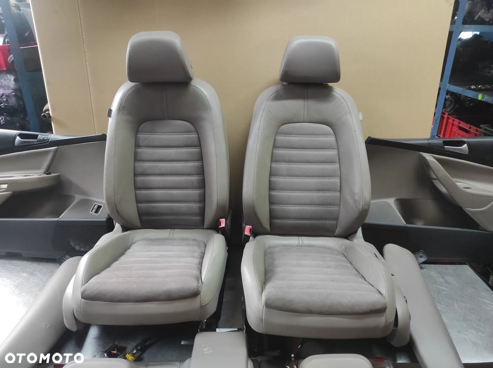 VW PASSAT B6 KOMBI SKÓRA JASNA LATTE IDEALNA FOTELE SKÓRZANE TAPICERKA SIEDZENIA KOMPLET BOCZKI KANAPA PODŁOKITNIK FOTEL OPARCIE KIEROWCY ELEKTRYCZNY PODGRZEWANE GRZANE EUROPA WYSYŁKA !!! - 3