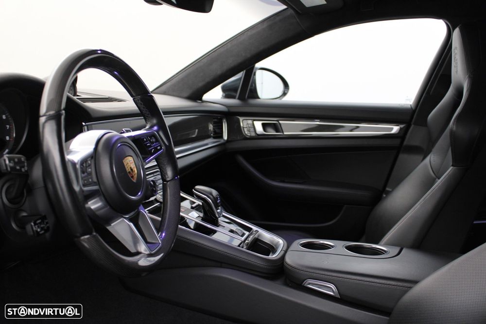 Porsche Panamera - 17