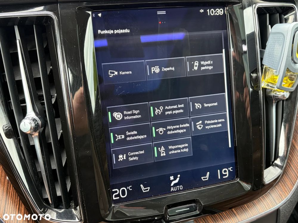 Volvo XC 60 D4 AWD Geartronic Inscription - 24