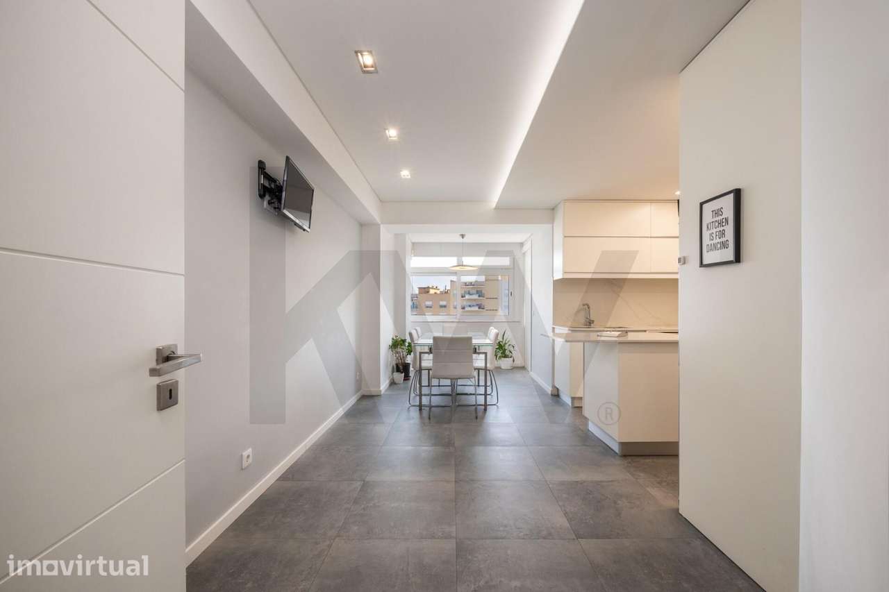Apartamento T4 Convertido em T3  no Vale das Flores (Coimbra) - Grande imagem: 3/57