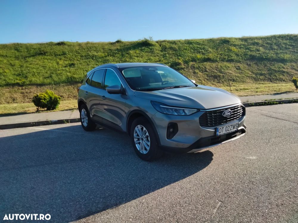 Ford Kuga 1.5 EcoBoost A8 FWD Titanium - 6