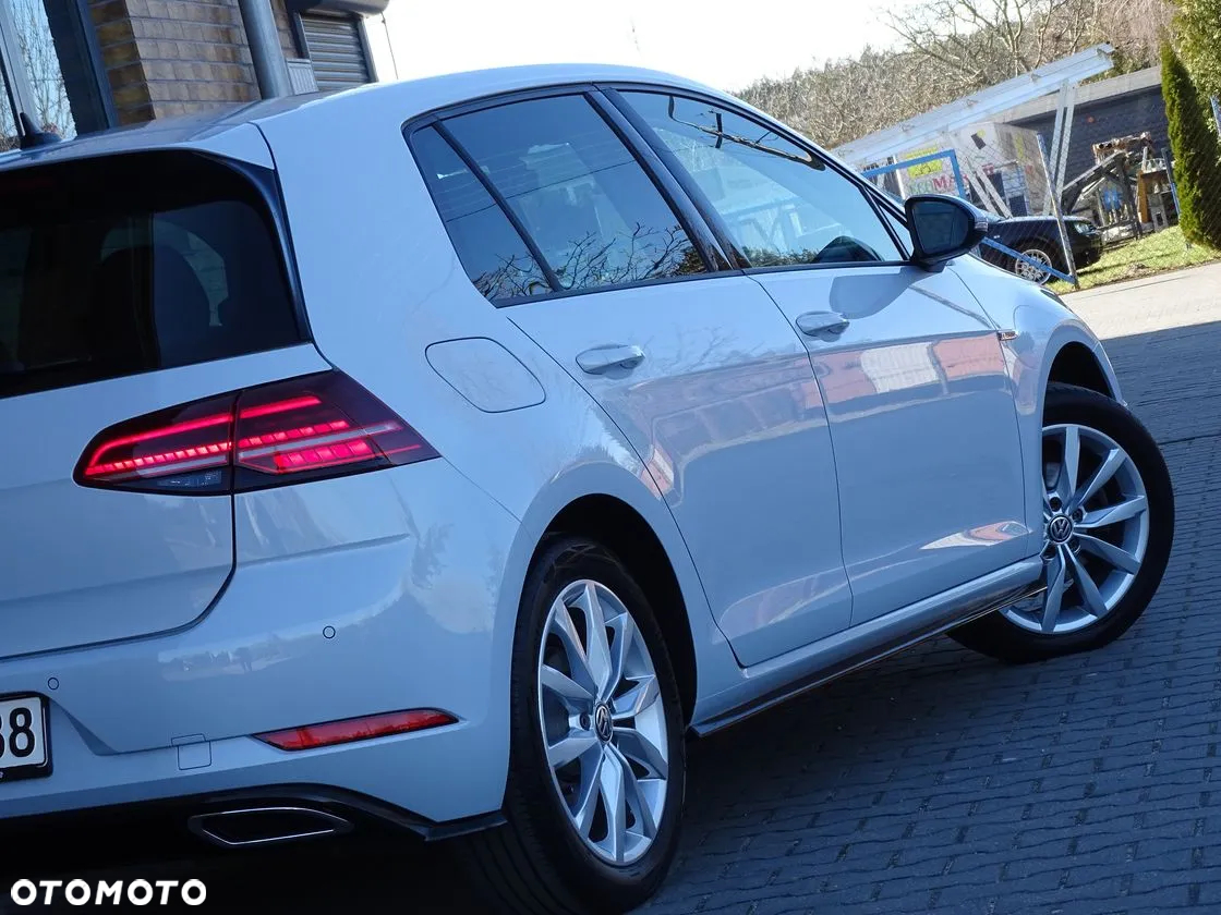 Volkswagen Golf - 18