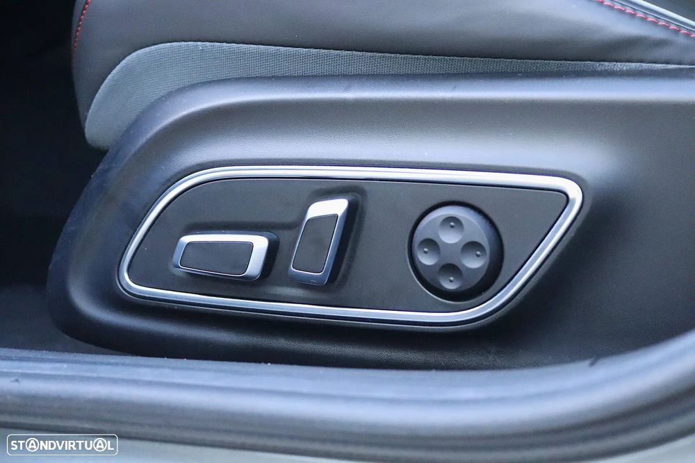 Xpeng P7i 86.2 kWh Long Range - 15