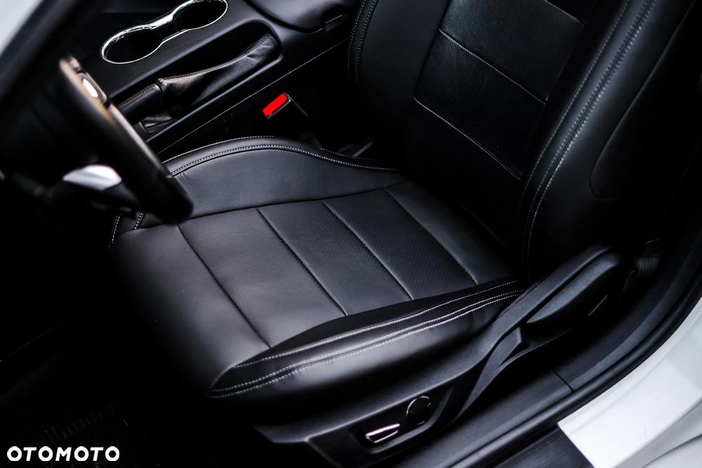 Ford Mustang Cabrio 2.3 Eco Boost - 22