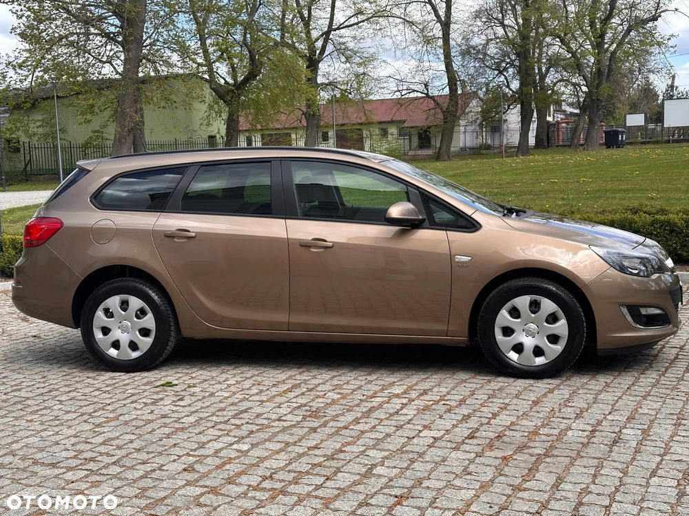 Opel Astra 1.4 Turbo Style - 10