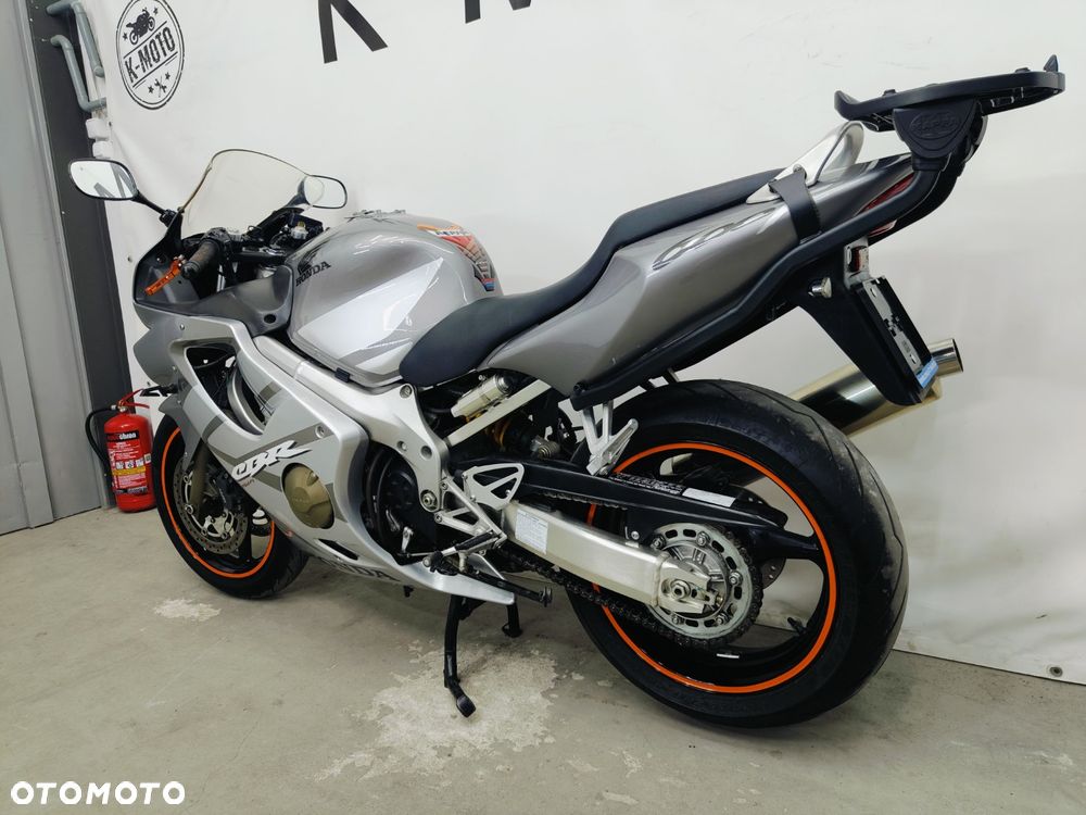 Honda CBR - 24