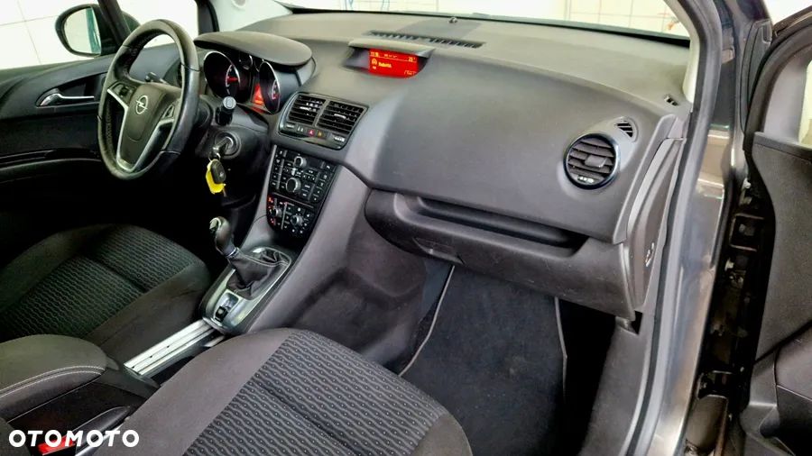 Opel Meriva 1.4 T Cosmo S&S - 12