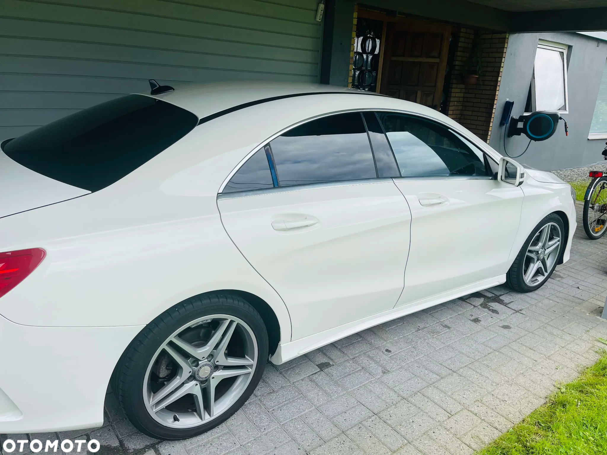 Mercedes-Benz CLA 180 7G-DCT AMG Line - 3