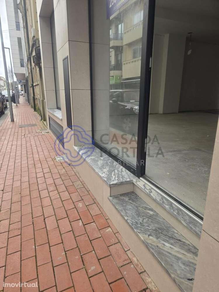 Loja com 82 m2 em Espinho na Rua 16 , nº 616 - Empreendimento Espinho - Grande imagem: 2/37