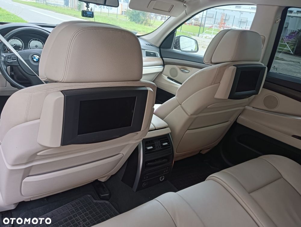 BMW 5GT - 5