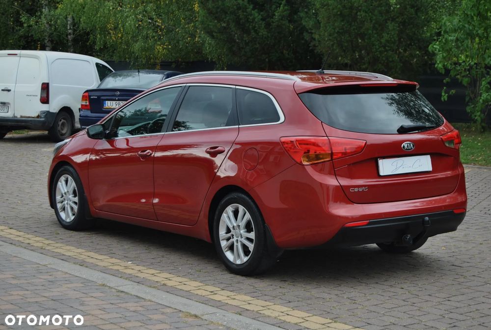 Kia Ceed 2013 photo 4
