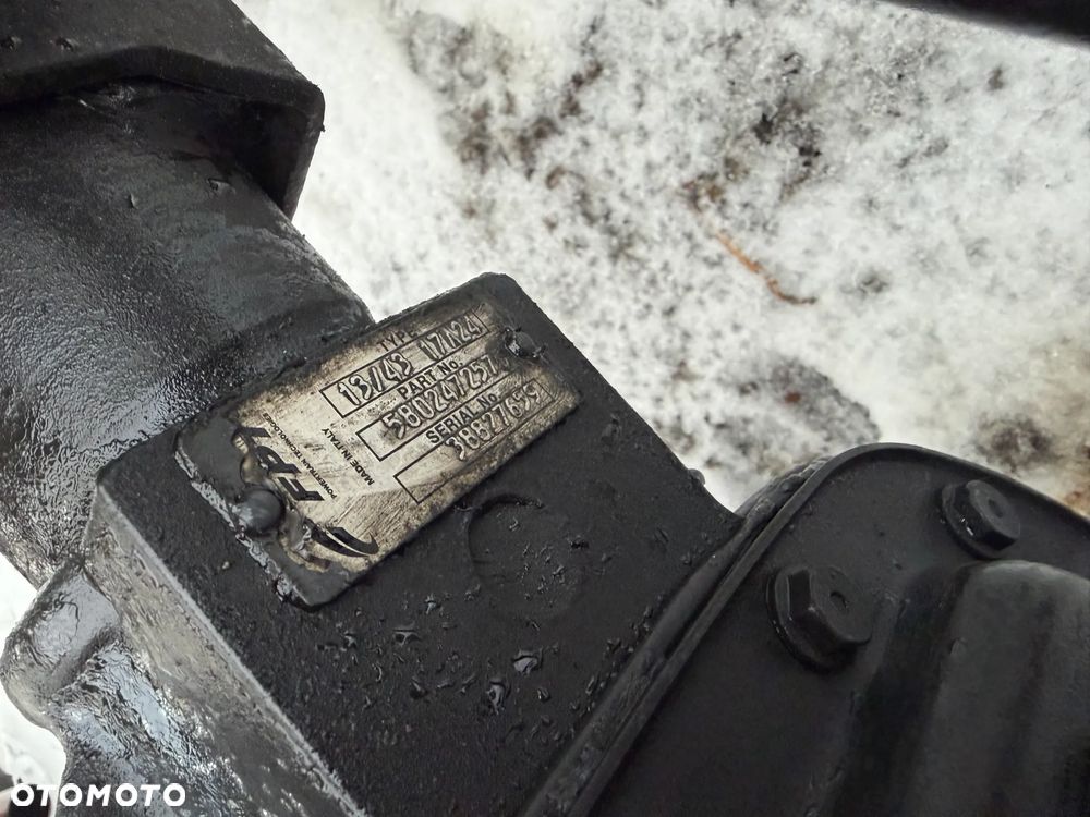 Iveco 35s18 3,0HPI 14-21r most tył 13/47 - 3