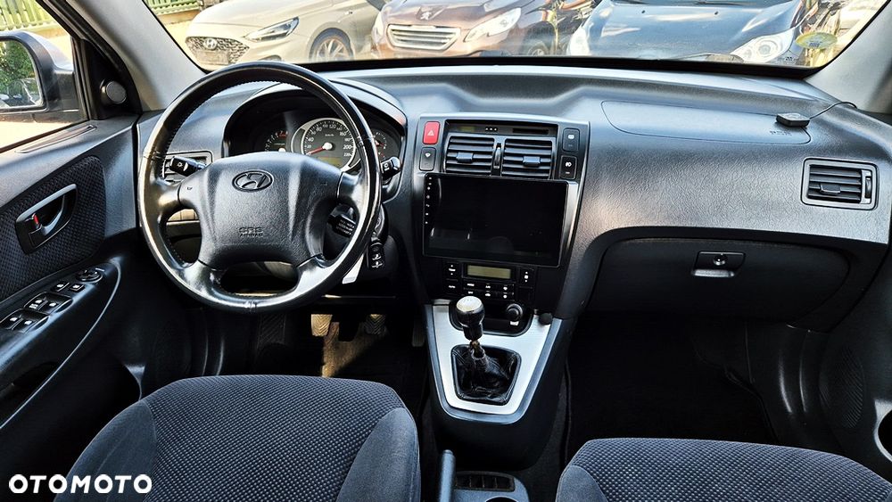 Hyundai Tucson 2.0 Comfort 2WD - 34