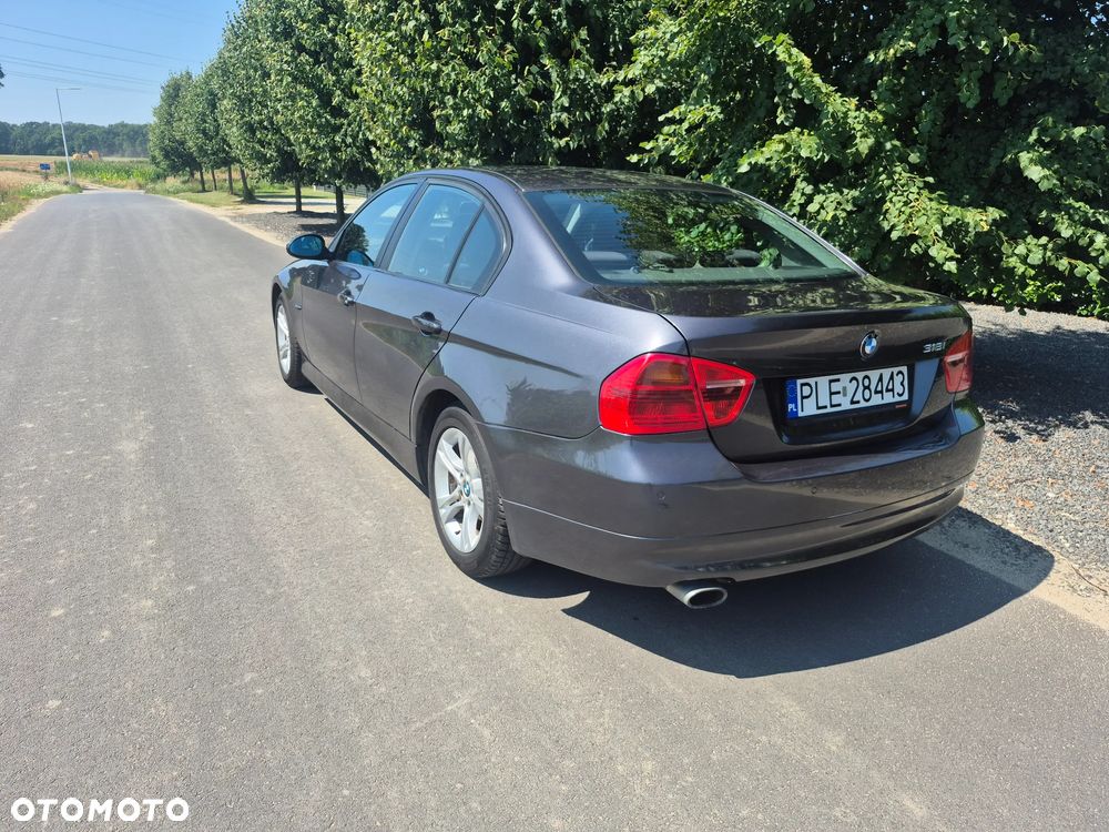 BMW Seria 3 318i - 6