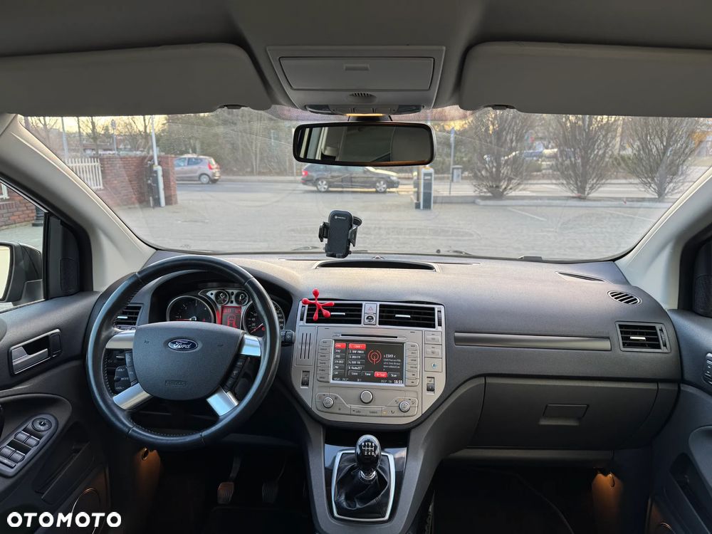 Ford Kuga 2.0 TDCi 4x4 Titanium - 11