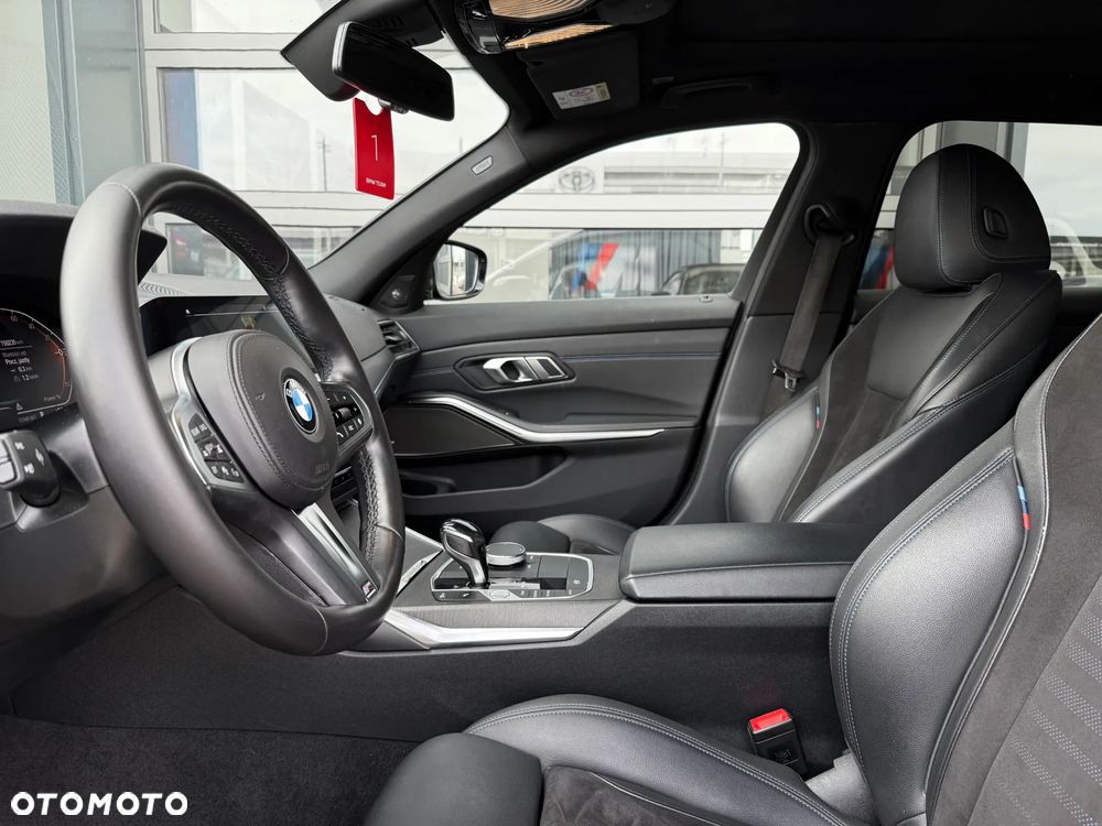 BMW Seria 3 318d Sport Line Shadow - 28