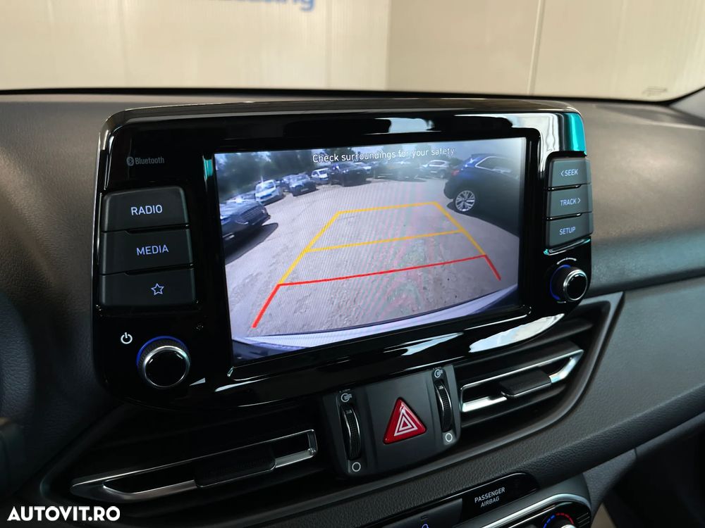 Hyundai i30 1.5 110CP M/T Highway - 14