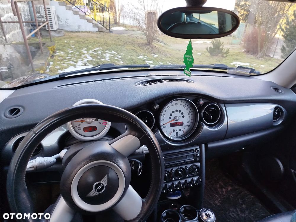 MINI Cooper Standard - 4