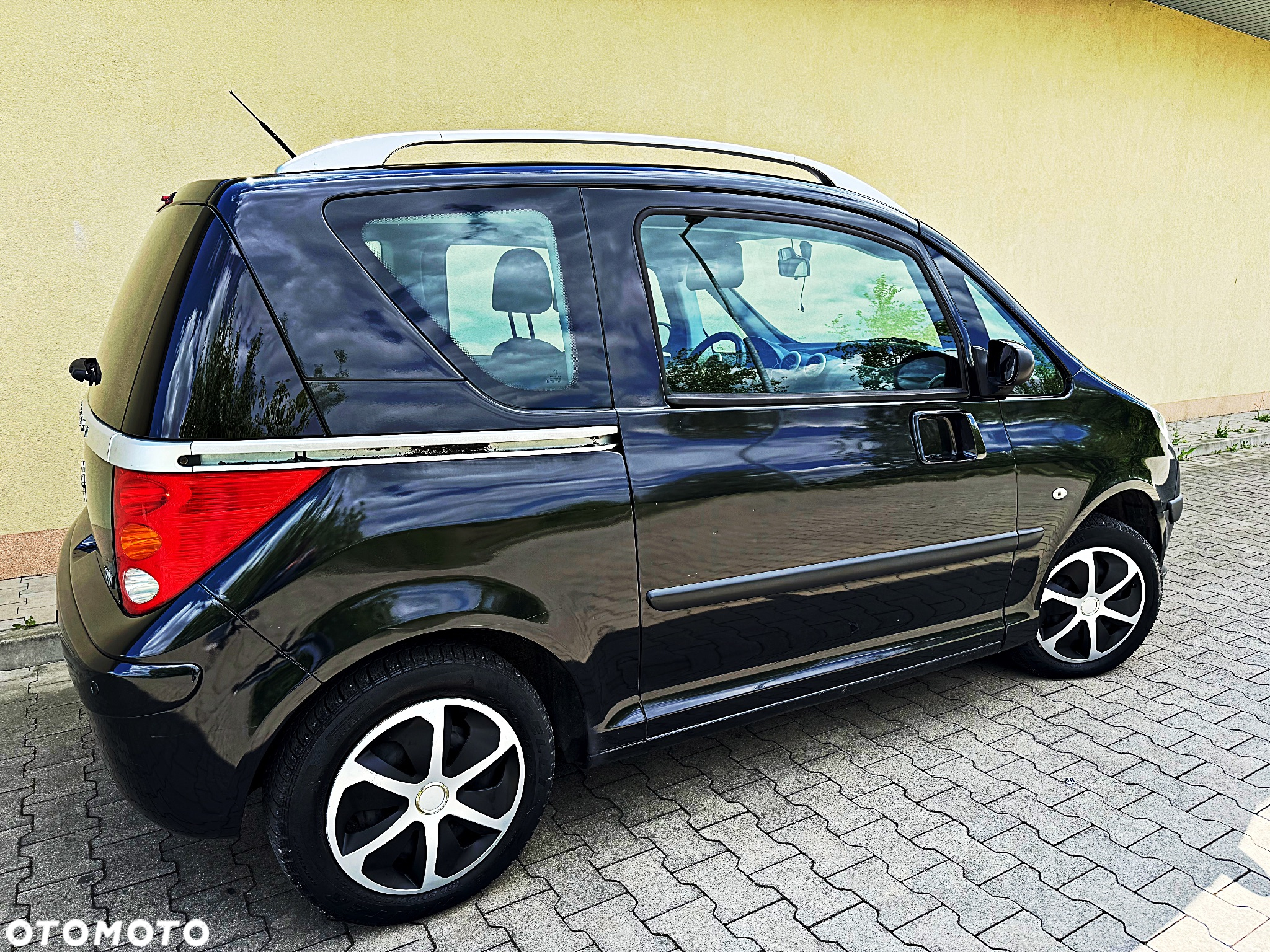 Peugeot 1007 1.4 Trendy - 17
