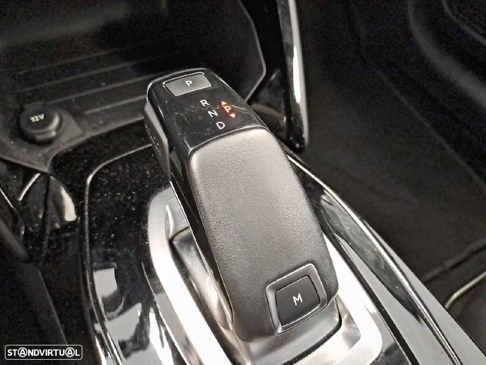 Peugeot 208 1.2 PureTech Allure Pack EAT8 - 21
