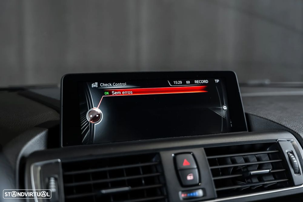 BMW M135i xDrive - 21