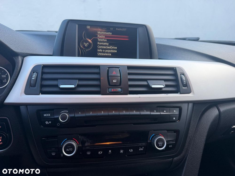 BMW Seria 3 318d Modern Line - 33