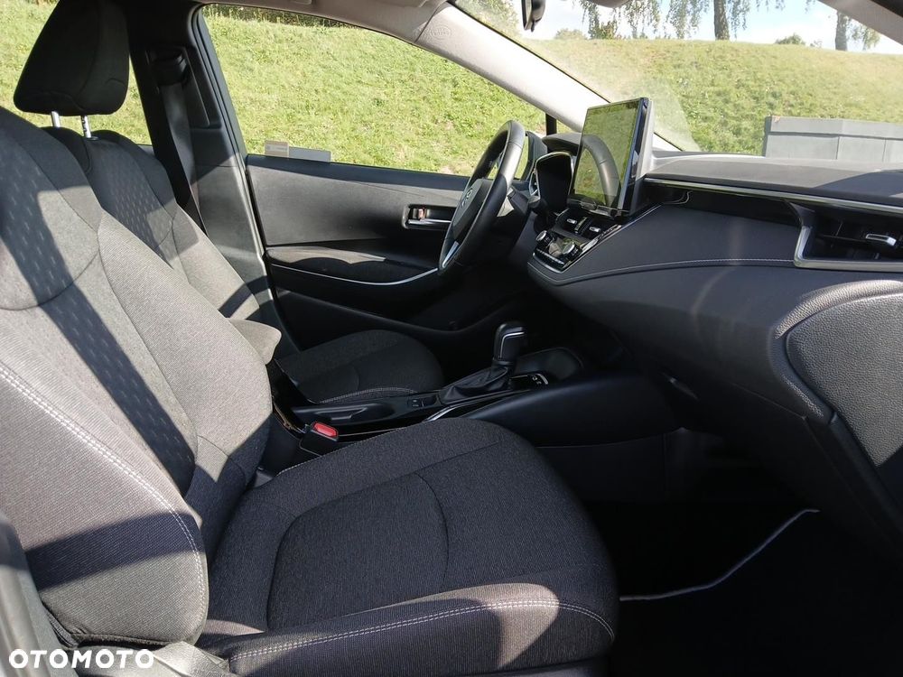 Toyota Corolla 1.8 Hybrid Comfort - 14
