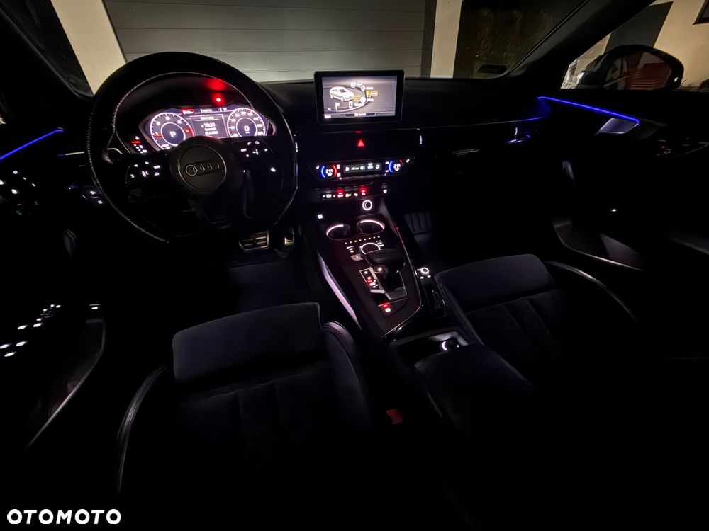 Audi A4 Avant 2.0 TDI Quattro S tronic - 26