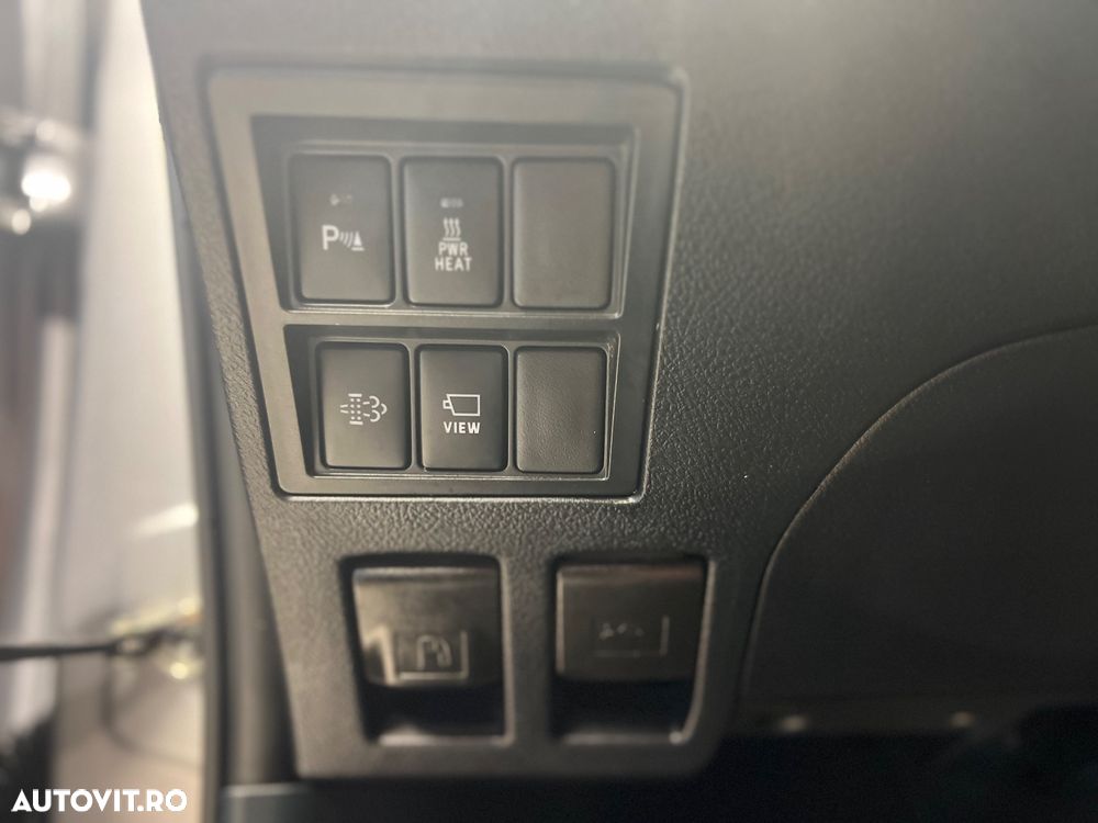 Toyota Hilux 2.8D 204CP 4x4 Double Cab AT GR Sport II - 12